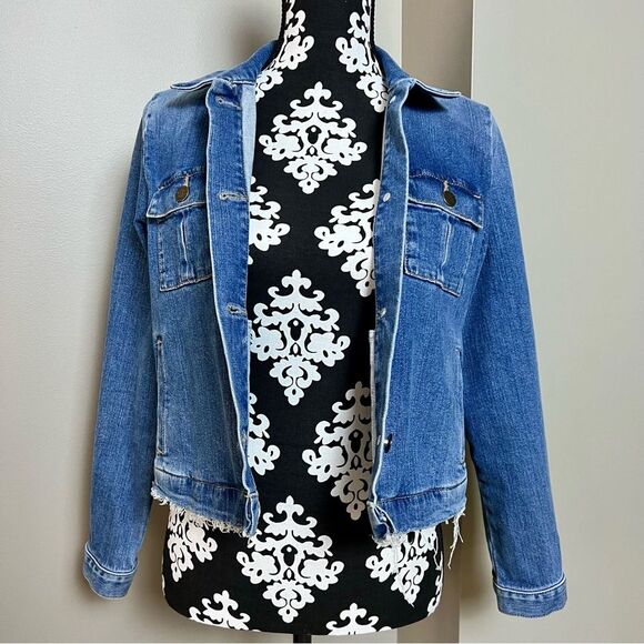 LOFT Cropped Denim Jean Jacket Raw Hem Blue Size Small - Picture 2 of 8